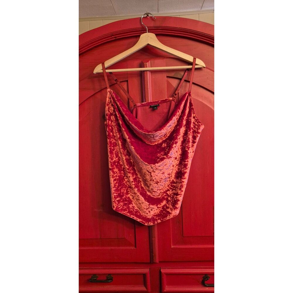 Torrid Size 0 US M/L Crushed Velveteen Red Cowl Neck Turtleneck Adjustable Strap